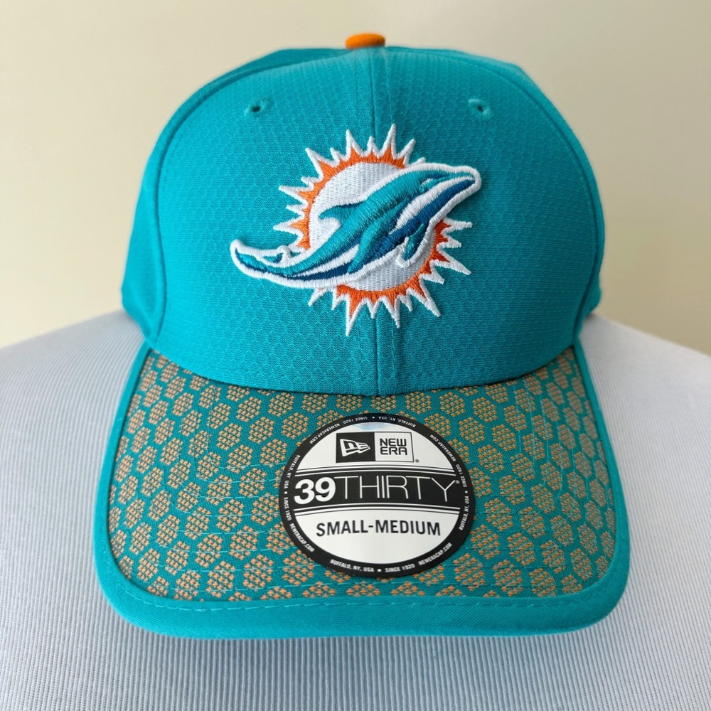 New Era Miami Dolphins 39Thirty Stretch Fitted Hat Mens Womens Small Medium NFL